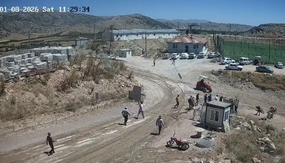 taşlı saldırı