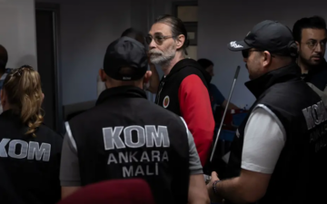 Erdal Beşikçioğlu