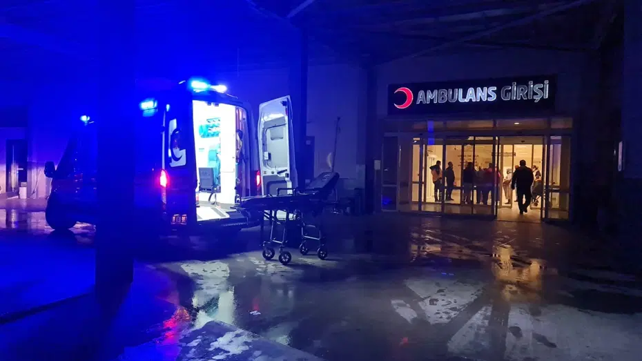 minibüs tarlaya uçtu